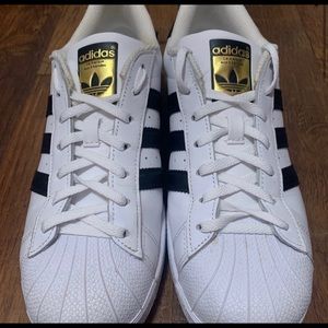 Adidas Superstar Sneakers